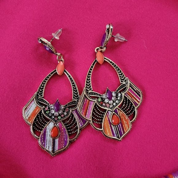 Statement Necklace with Matching Earrings - Picture 5 of 5